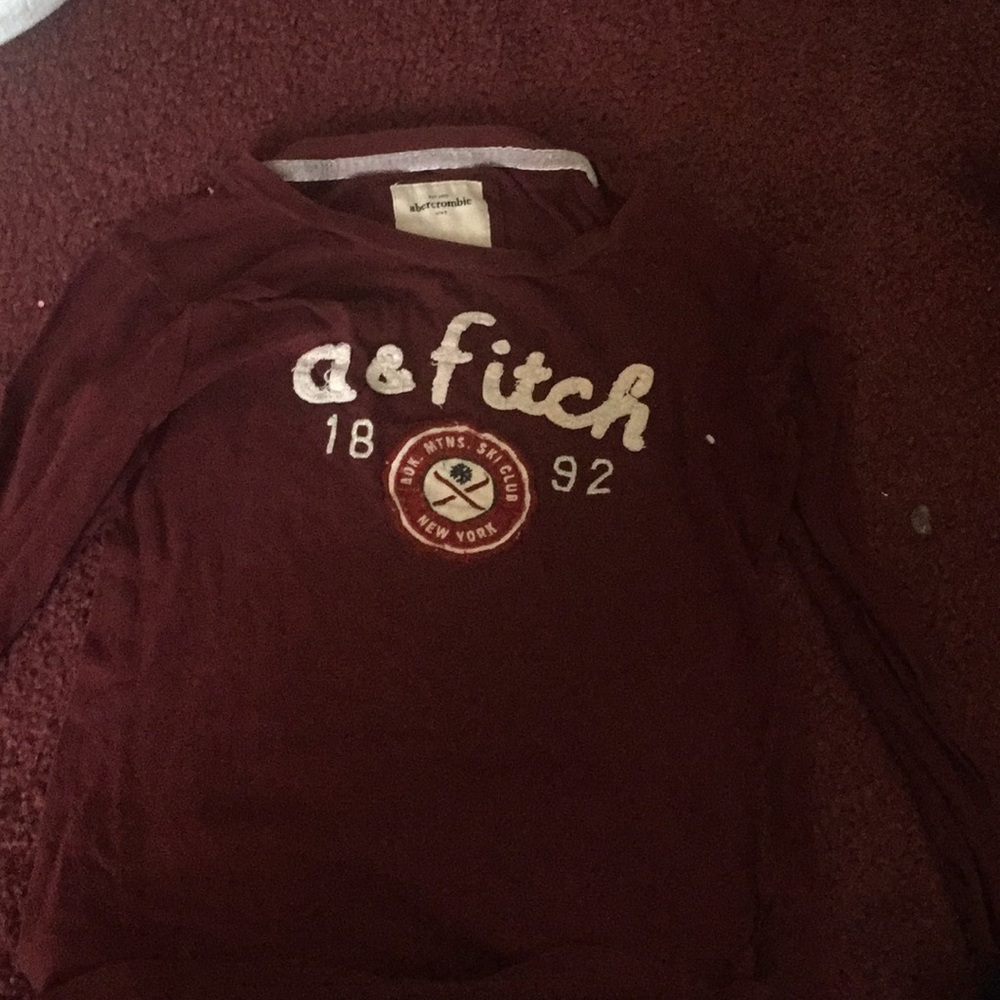 this a abercrombie and Fitch shirt